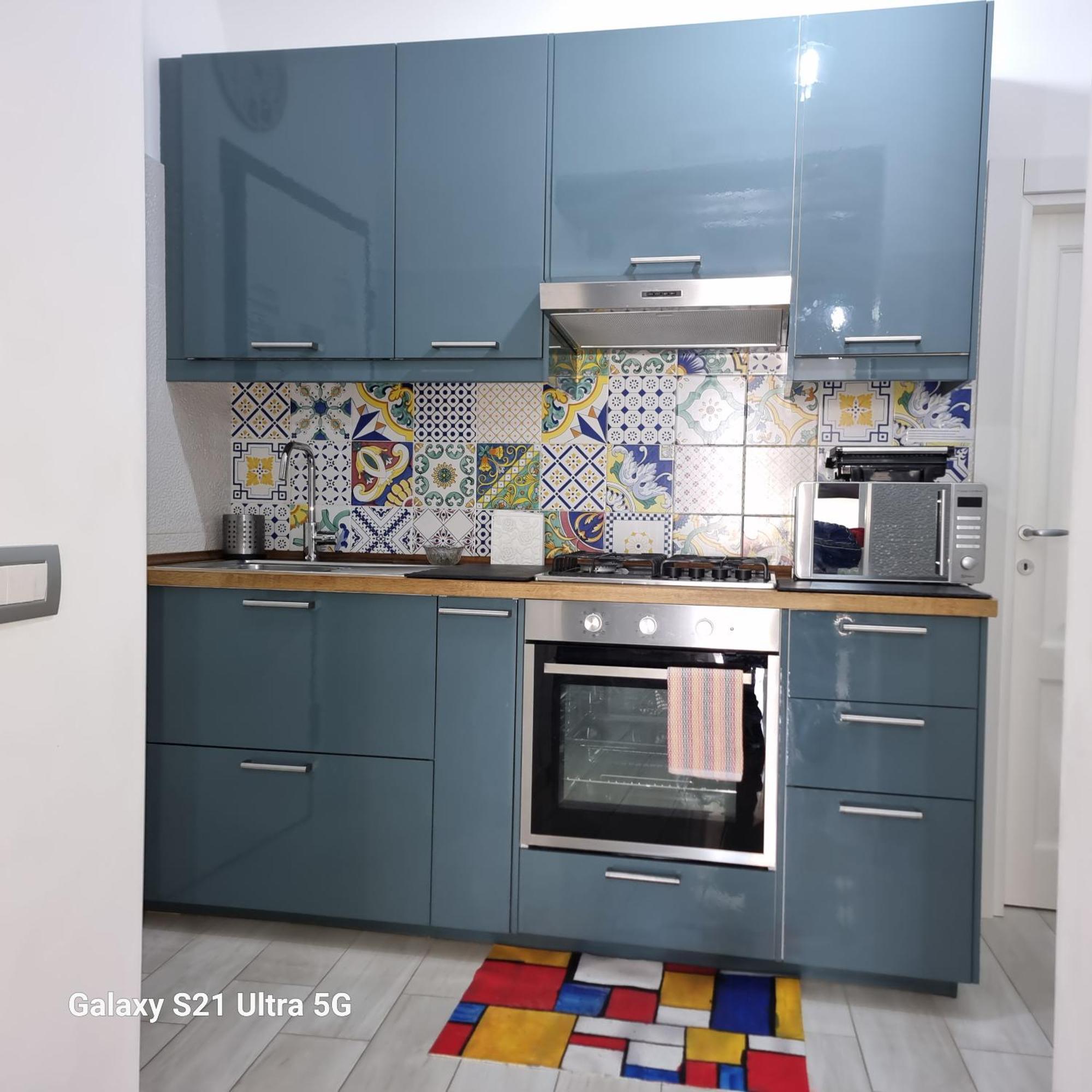 Al Teatro Verdi Luxury Apartment サレルノ エクステリア 写真