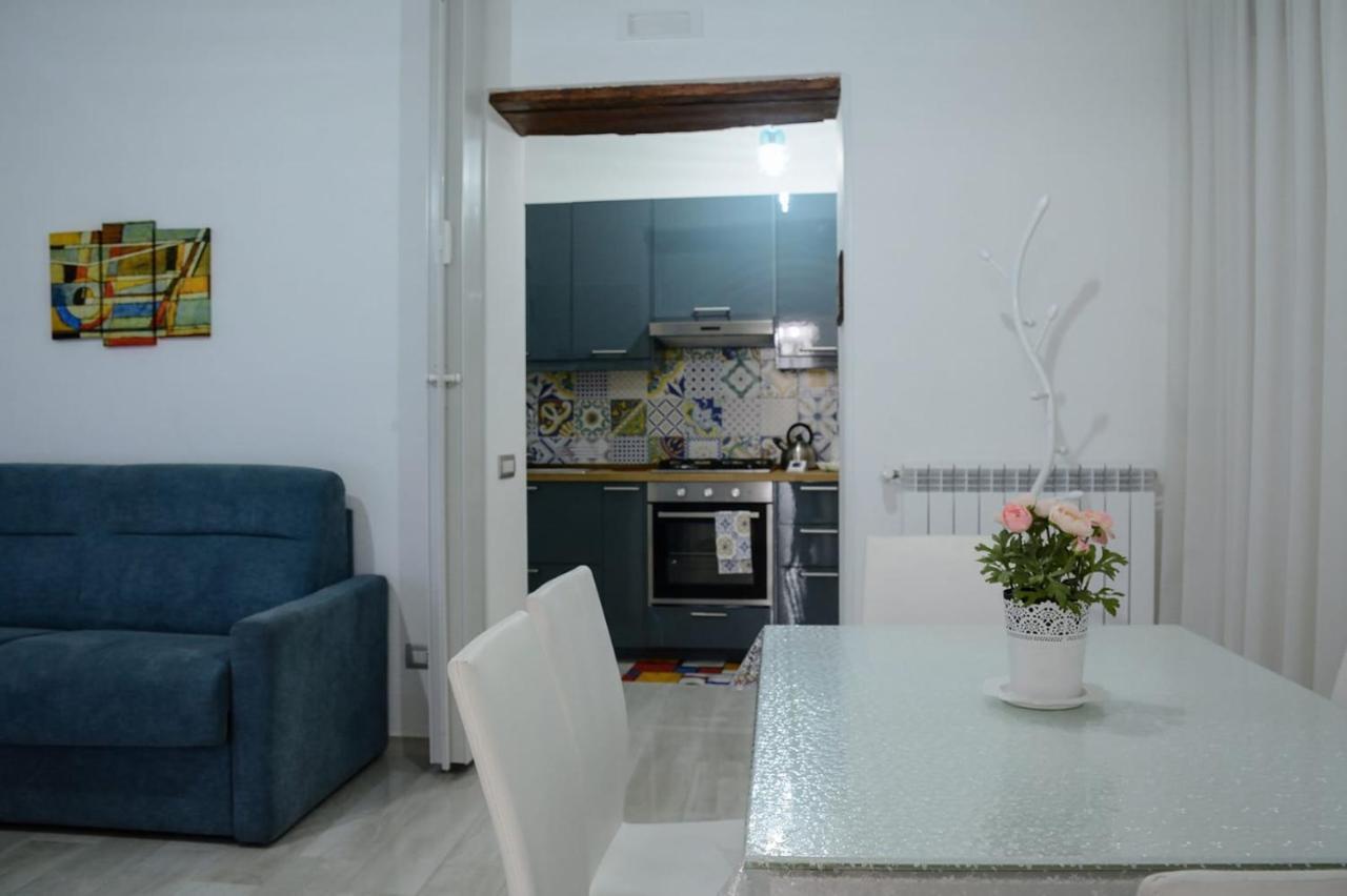 Al Teatro Verdi Luxury Apartment サレルノ エクステリア 写真